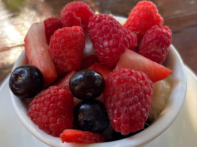 Fruit Cup (V, GF).